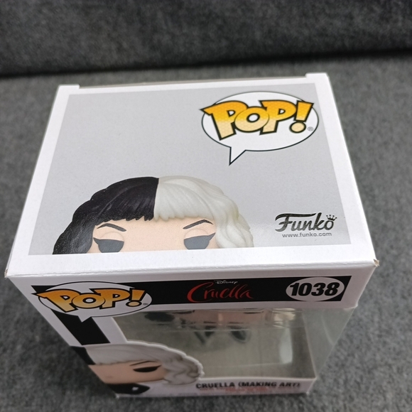 Funko Pop! Vinyl: Disney - Cruella (Making Art) #1038 - Picture 6 of 7